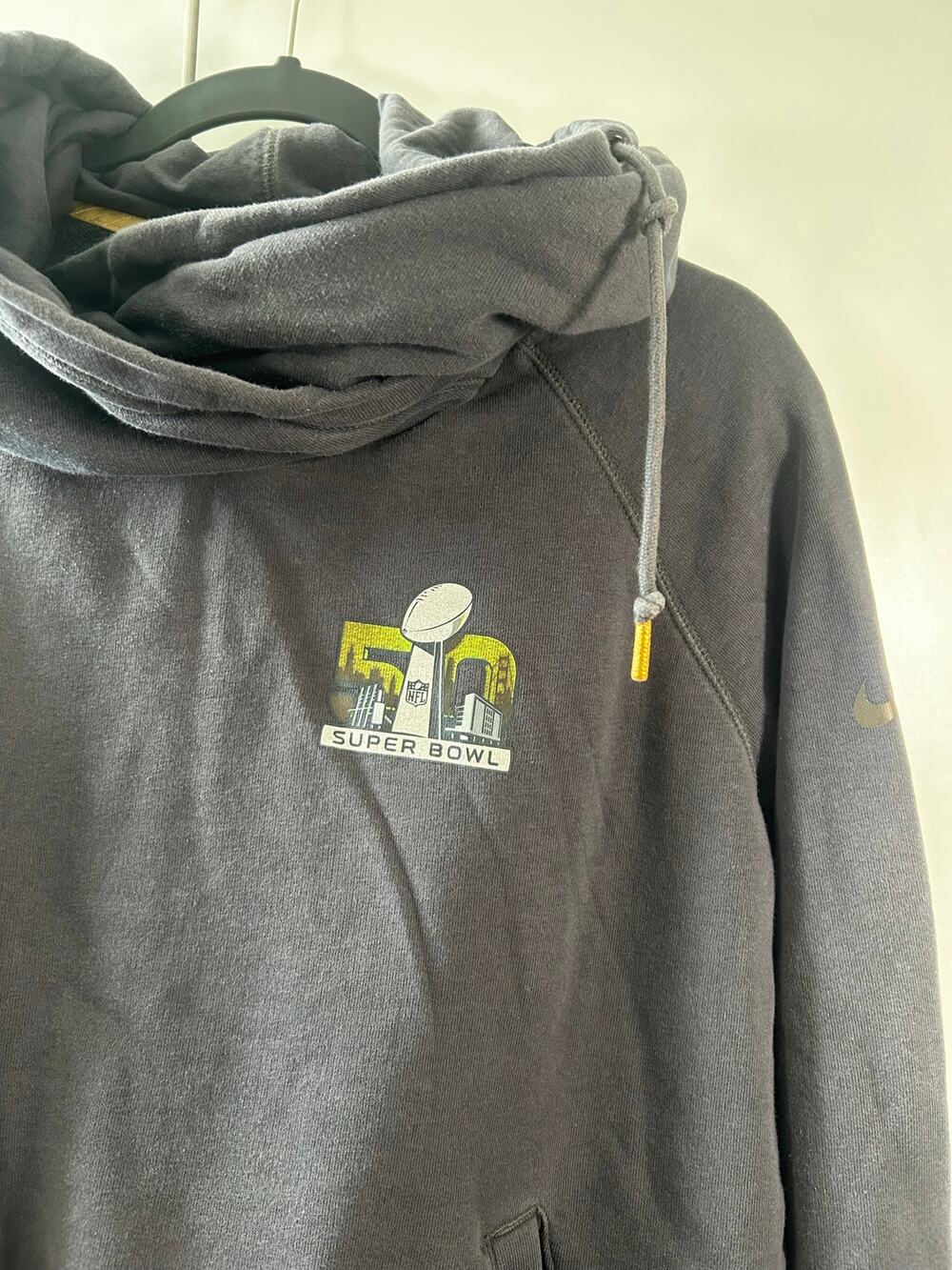 Nike NFL Super Bowl 50 Funnel Neck Hoodie Women’s L Gray Gold 743528-060 2016